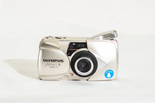 Cargar imagen en el visor de la galería, Cámara analógica Olympus Mju II
